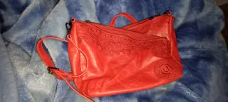 Borsa Desigual rossa con ricami