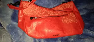Borsa Desigual rossa con ricami