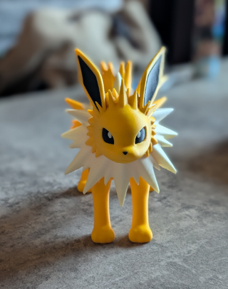 Figura Jolteon Pokémon 11 cm