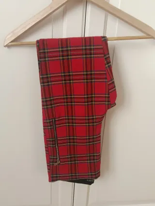 Leggings Zara Cuadros Rojos