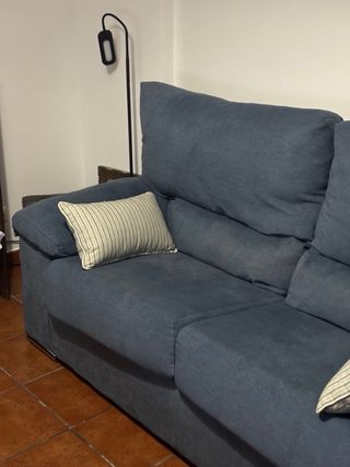 Sofá de 2 plazas en tecido azul