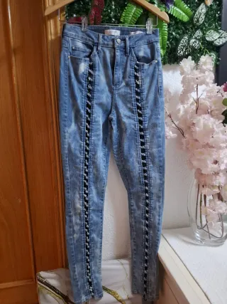 Pantalón Guess Talla 27