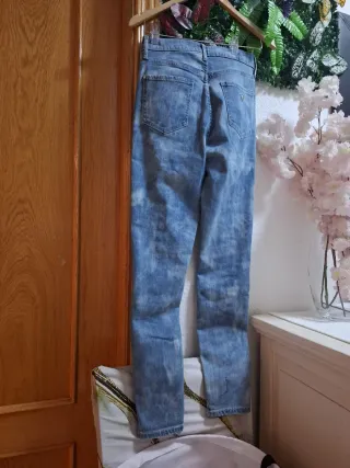 Pantalón Guess Talla 27