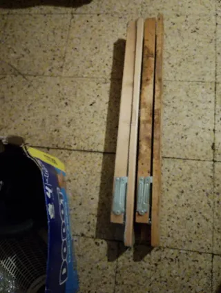 Caballete plegable nuevo precintado.2caballetes.