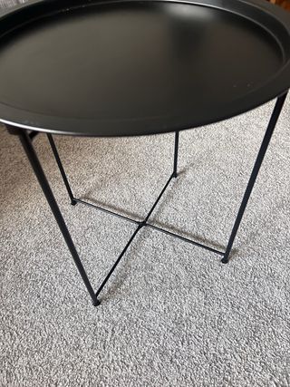Mesa auxiliar redonda metal negra