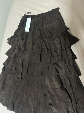 Falda larga Zara volantes negra