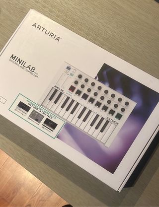 Controlador MIDI Arturia MINILAB mkII Blanco