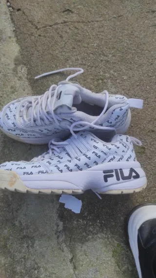 Lote de Zapatos Blancos