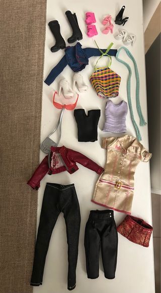 Accessori per Bratz e Barbie in lotto