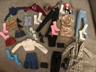 Accesorios Muñecas Bratz y Barbie