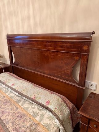 Dormitorio completo de madera