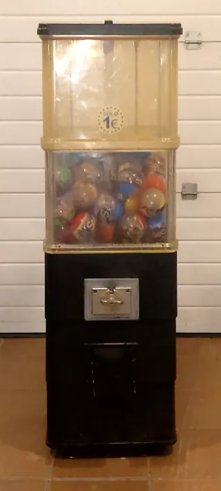 Máquina de bolas recreativa