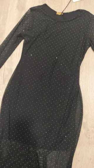 Vestido largo negro con pedrería nuevo