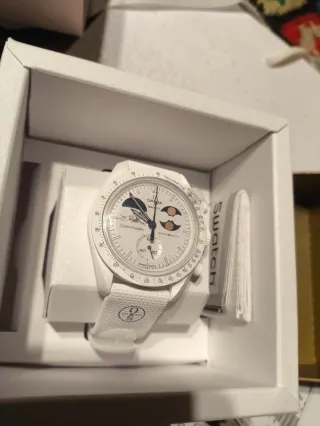 Orologio Swatch Mission to Earthphase Moonshine Gold