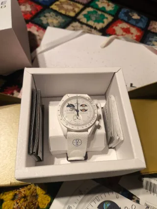 Orologio Swatch Mission to Earthphase Moonshine Gold