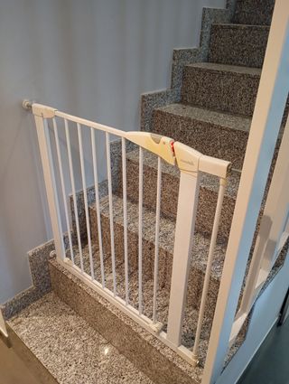 Barrera de seguridad para escaleras