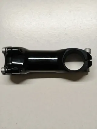 Potencia de bicicleta negra