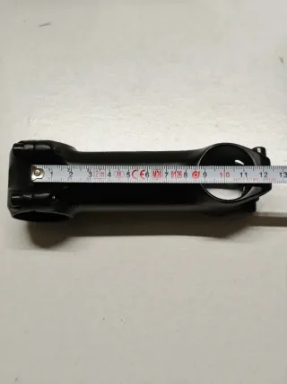 Potencia de bicicleta negra