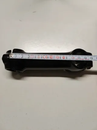 Potencia de bicicleta negra