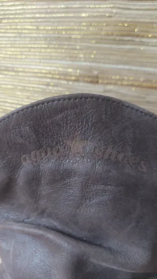 Botines de cuero marrón