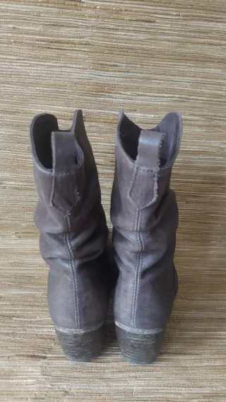 Botines de cuero marrón