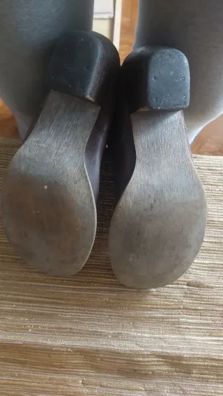 Botines de cuero marrón