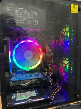 PC Gamer con RGB Se vende o se cambia pormoto 85cc