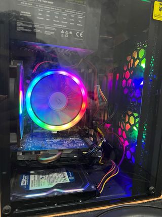 PC Gamer con RGB Se vende o se cambia pormoto 85cc
