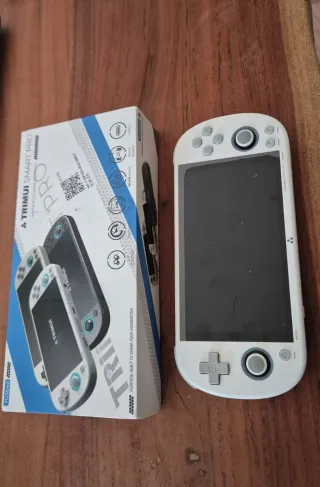 Consola Portátil con juegos Retro preinstalados