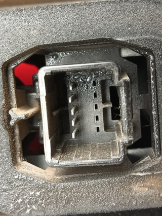 PILOTO TRASERO IZQUIERDO RENAULT KANGOO II (F/KW0