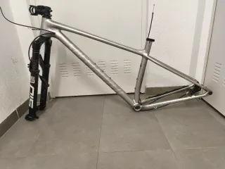 Cuadro Specialized Chisel y Sid 35