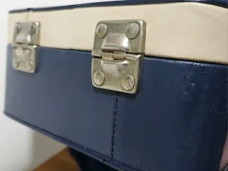 Maleta Nancy azul marino