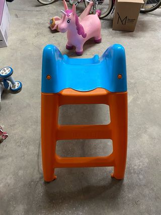 Tobogán infantil azul
