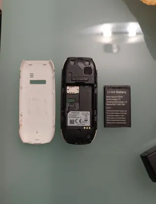 Nokia silver con caricabatterie