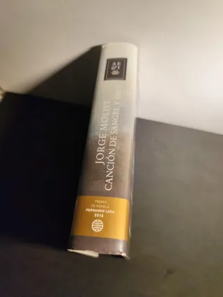 Canción de sangre y oro: Premio de novela Ferna...