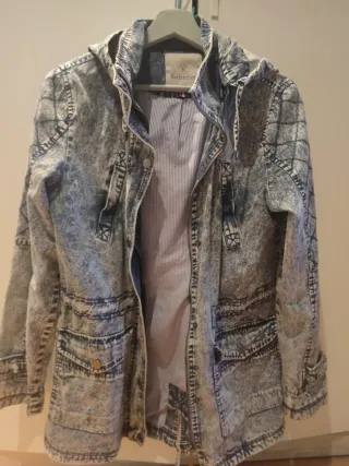 Parka tejana con forro interior. 100% algodón.