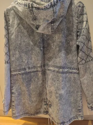 Parka tejana con forro interior. 100% algodón.