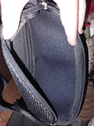 Riñonera negra y azul