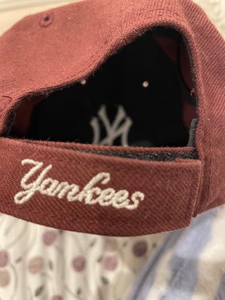 Gorra 47' New York Rojo Oscuro