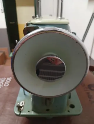 Máquina de coser Alfa Alfamatic