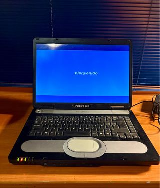 Packard Bell EasyNote R673 Portátil