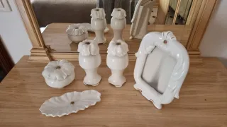 Conjunto porcelana cómoda blanco y oro