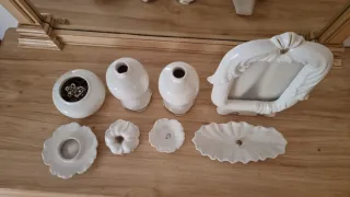 Conjunto porcelana cómoda blanco y oro