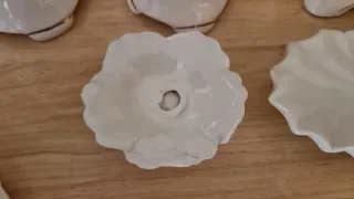 Conjunto porcelana cómoda blanco y oro