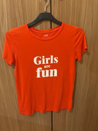 Camiseta Roja Girls are fun