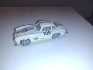 Mercedes-Benz 300 SL 1:24