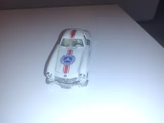 Mercedes-Benz 300 SL 1:24
