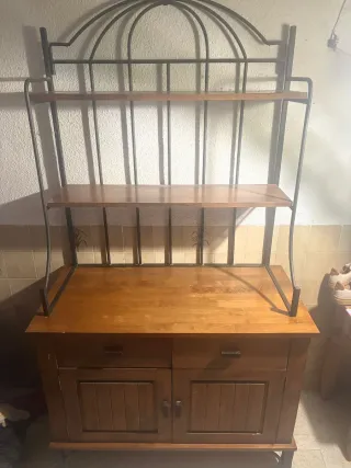 Aparador Metálico y Madera