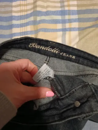 Pantalón vaquero  negro