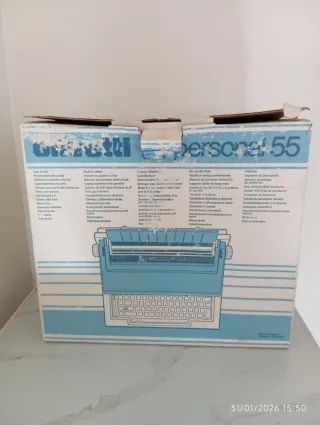 Máquina de escribir Olivetti ET personal 55